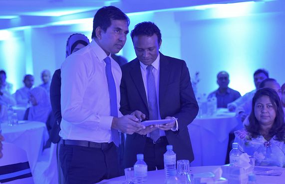 ހުސް ދިވެހިންނާ އެކު ދިވެހި އިންޝުއަރެންސް ފަށައިފި