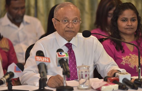 ފ. އަތޮޅު މަޝްރޫއުގެ މައުލޫމާތު ދޭން ޖެހޭ: މައުމޫން