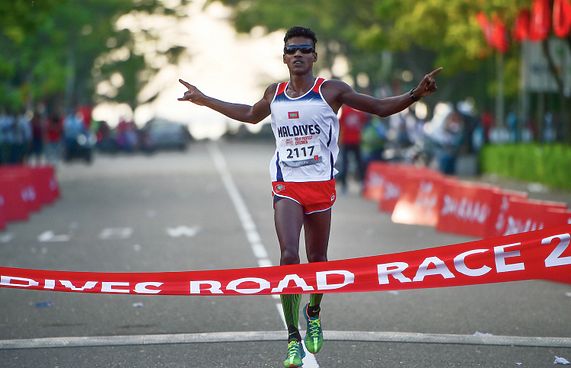 ރޭހުގެ 3000 ޖާގަ 72 ގަޑިއިރު ތެރޭ ފުރިއްޖެ!