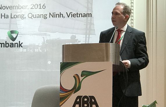 ބޭންކިން އާއި މާލީ ދާއިރާ ހުރީ ރަނގަޅު މިސްރާބުގައި