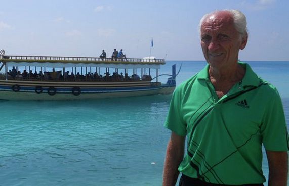 ރައްޔިތުން ހިމާޔަތްކުރުން، އެންމެ އިސް ވާޖިބު:އެމެރިކާ