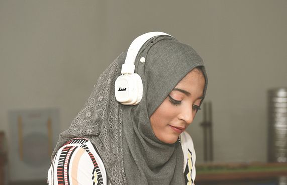 މިއުޒިކަށް ލޯބިކުރާ މީހުންނަށް ލެކިއުޓުން މާޝަލް