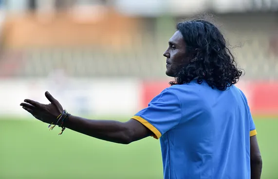 ވެލެންސިއާގެ މަސައްކަތަށް ކުޑަހީނާ ދިނީ އިތުބާރު