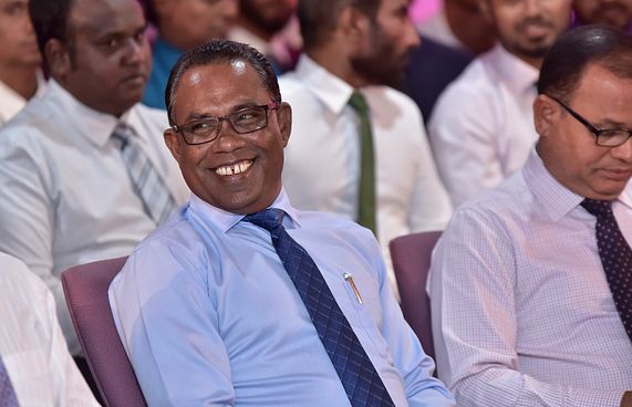 އަބްދުއްރަހީމް ދެކަނބަލުން 4.5 މިލިއަންގެ ދެ ފްލެޓް