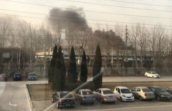 ސެމްސަންގް ބެޓެރީ ފެކްޓަރީއެއްގައި ހުޅުހިފައިފި