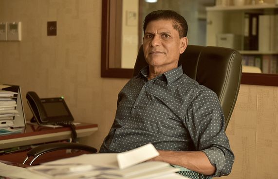 ނާބެ: ފަގީރުކަމުން މަހުޖަނަކަށް ބަދަލުވި ގޮތް