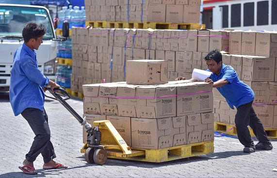 އޯޑަރު ނެގުން މަޑުޖައްސާލުމުން ފެން ލިބުން ދަތިވެއްޖެ