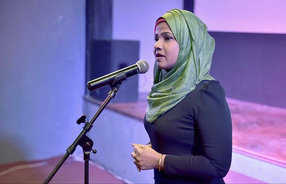 ނަހުލާގެ ފޭނުންނަށް "ސޮރީ"