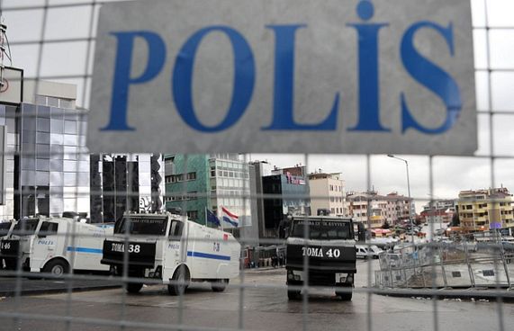 ހޮލެންޑުގެ ސަފީރު ތުރުކީ އަށް ދިއުން މަނާކޮށްފި