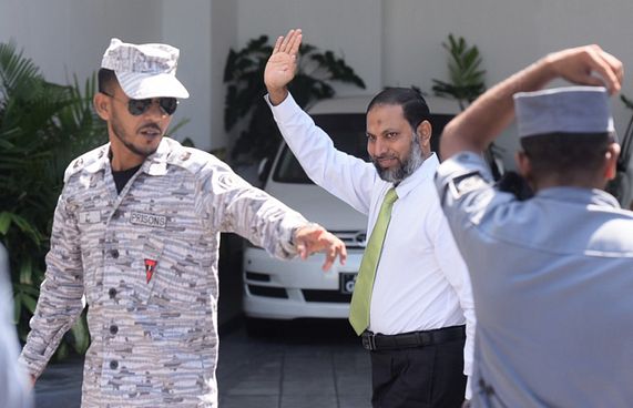 އިމްރާން އަލުން ޖަލަށް ބަދަލުކޮށްފި