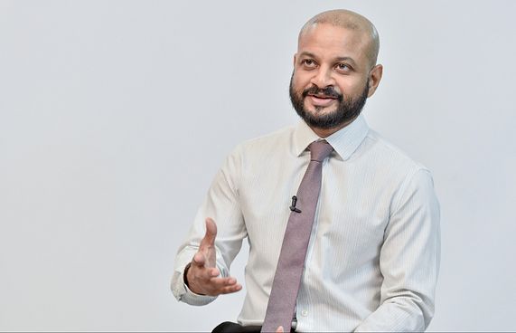 ފާރިސް ރިޔާސީ ރޭހަށް ނުކުންނަން ރެކޯޑް ސާފުކުރަނީ