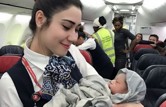 42000 ފޫޓު އުހުގައި ޕަސިންޖަރަކު ވިހައިފި