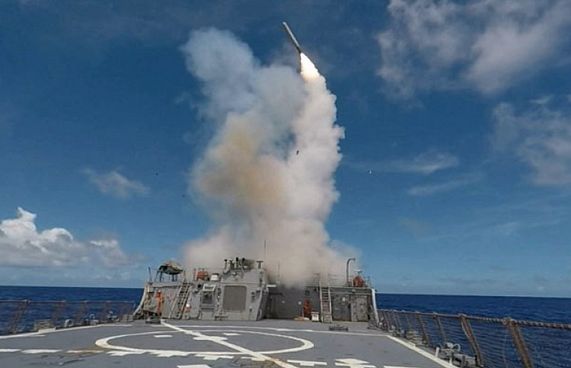 އީރާނަށް ހަމަލާ ނުދޭނެ ކަމަކަށް އެމެރިކާއިން ނުބުނި