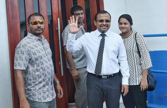 ރިޔާޒް އަނިޔާއަކަށް ބޮލެއް ނުލަނބާނެ: އާއިލާ