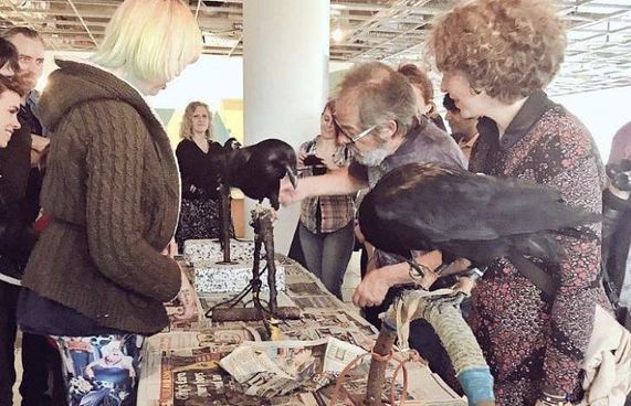 ކާޅަށް ހާއްސަ ކެފޭއެއް ލަންޑަނުގައި ހުޅުވައިފި