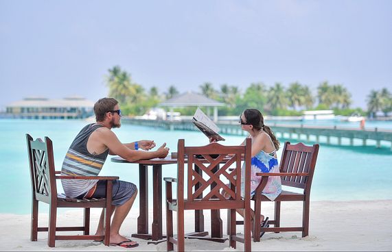 އިމަޖެންސީއާ ގުޅިގެން ބުކިންތައް ކެންސަލްކުރަން ފަށައިފި