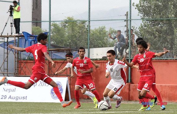 ހުނަރުވެރި ކުޅުންތެރިން ހޯދަން އެފްއޭއެމުން އައްޑުއަށް