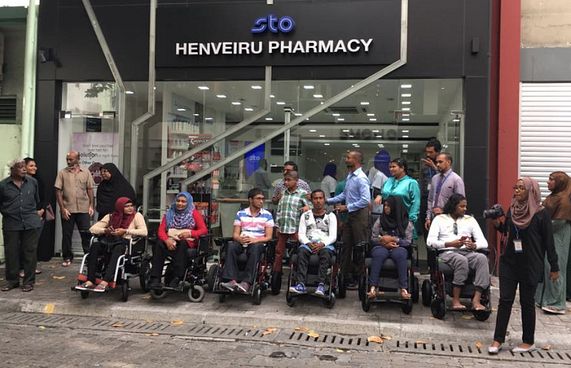 ނާސިރާގެ ފަރާތުން އިތުރު ވީލް ޗެއާތަކެއް ހަދިޔާކޮށްފި