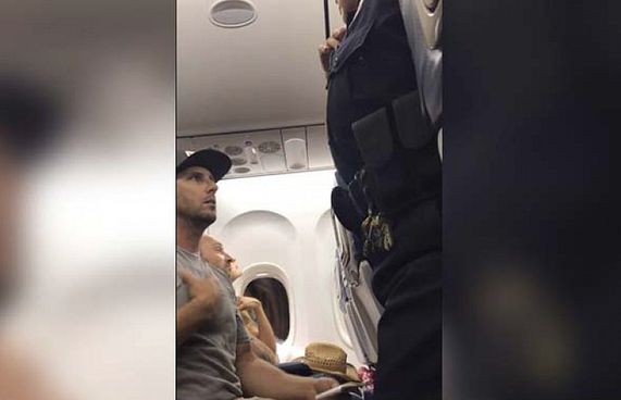 ބޯޓުން ބޭލި އާއިލާގެ ކިބައިން ޑެލްޓާ އިން މައާފަށް އެދިއްޖެ