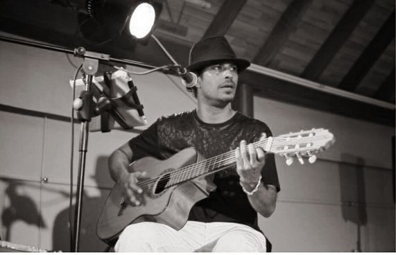 މެޒޯ: ދާނޭހޭ ތިހަނދާން ފިލާ