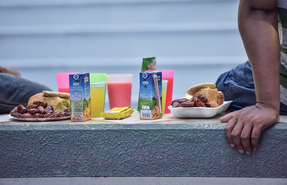 ރޯދަވެރިޔާ އާއި އެތީސްޓް