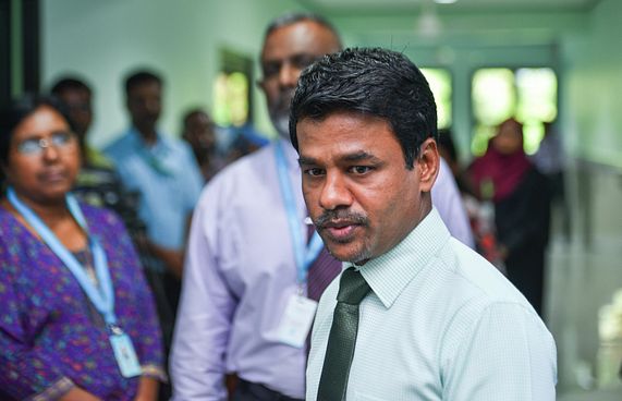 60 މީހެއްގެ ކިޑްނީ ޓްރާންސްޕްލާންޓް ހިލޭ ހެދި