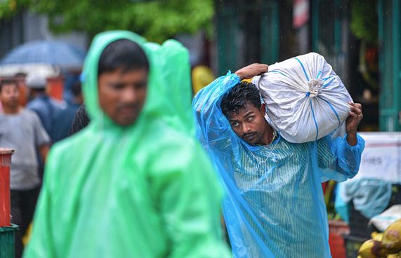 ދަތުރު ނުކުރެވިދާނެތީ ކާޑު ރައްކާކުރަން އެދެފި