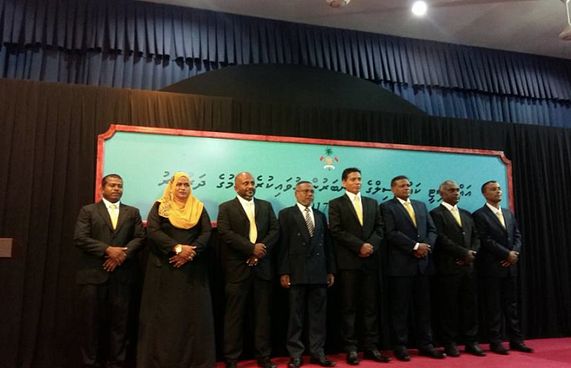 އައްޑޫ މޭޔަރާއި ތިން ކައުންސިލަރަކު ސަސްޕެންޑްކޮށްފި