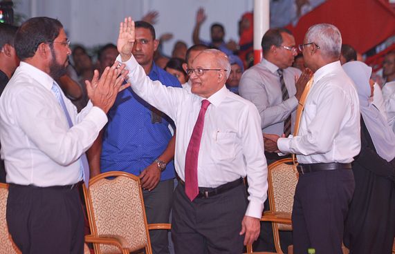 މަޝްވަރާކުރުމަކީ އިސްރާފެއް ނޫން: މައުމޫން