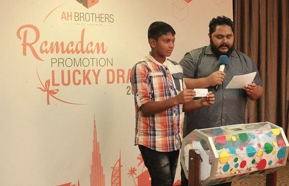 އޭއެޗް ބްރަދާސް ރޯދަ ޕްރޮމޯޝަންގެ ނަސީބުވެރިން ހޮވައިފި