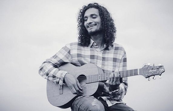 ލަވަކިޔުންތެރިޔާ ޒަކިއްޓެ ވެސް ބޮޑު ސްކްރީނަށް