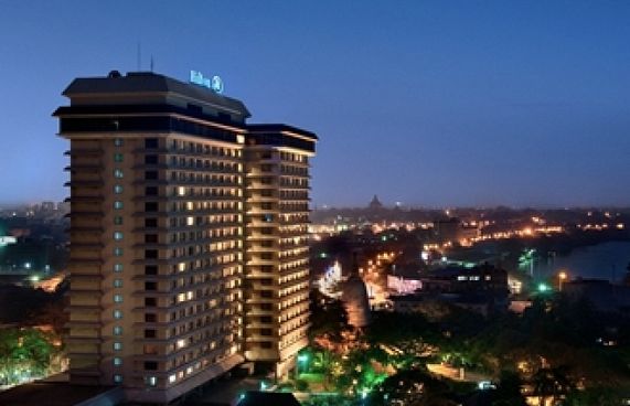 ލަންކާގައި އެކްސިޑެންޓްވެ ދިވެހި ފުލުހަކު އައިސީޔޫގައި