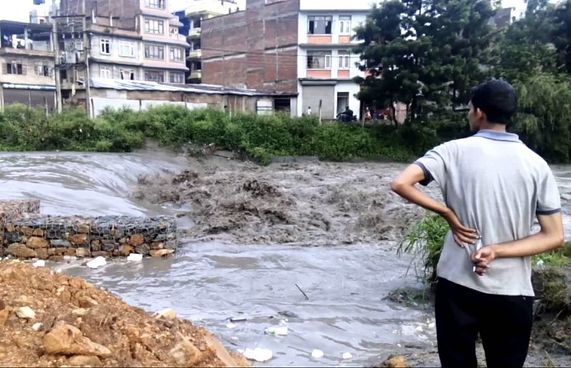 ނޭޕާލްގައި ތިބި ދިވެހި ދަރިވަރުންގެ ހާލު ރަނގަޅު