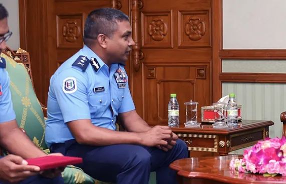 ލިޔާނެ އެއްޗެއް ނެތިއްޔާ އެމްޑީއެންގެ ވާހަކަ ލިޔޭ