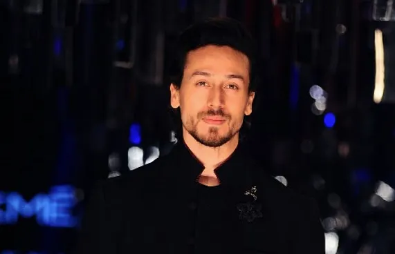 ޓައިގާ ޝްރޮފް ހޮލީވުޑް ފިލްމެއް ކުޅެނީ