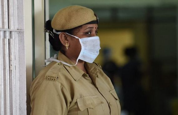 ސްވައިން ފްލޫ ޖެހިގެން އިންޑިއާ އިން 1000 މަރު