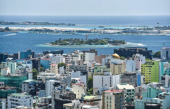 މާލެ - ރާއްޖެތެރެ ބަހުސް ކޮން މިސްރާބަކަށް؟