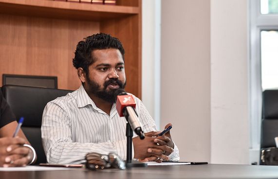 މަހްފޫޒަށް ހަމަލާދިން މީހުން ދޫކޮށްލުމުން ކަންބޮޑުވެއްޖެ