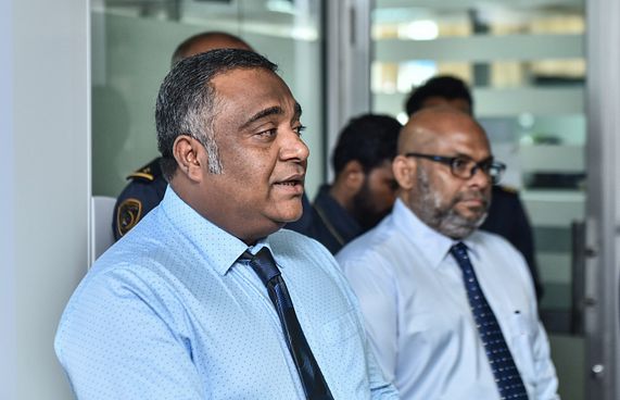 އިމިގްރޭޝަން ކޮންޓްރޯލާ އަންވަރު އިސްތިއުފާ ދެއްވައިފި