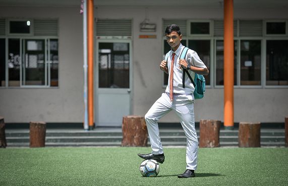 ސްކޫލް ގައިޑް: އެހީތެރިވުމުގެ ނަމޫނާ ދަރިވަރުން