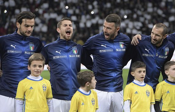 ޑި ރޮސީ، ކިއެލީނީ އަދި ބަރްޒާލީ ވެސް ގައުމީ ޓީމާ ދުރަށް