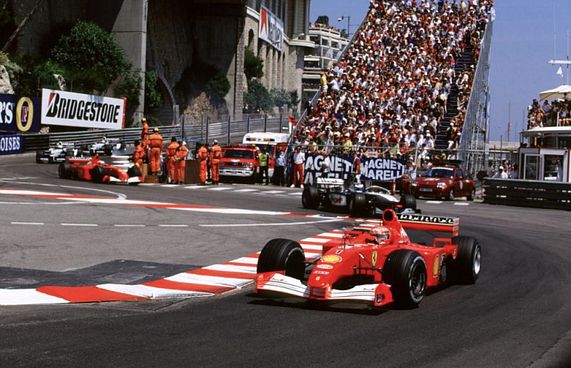 ޝޫމަކާ ރޭސް ޖެހި ކާރަކަށް ރެކޯޑް އަގެއް