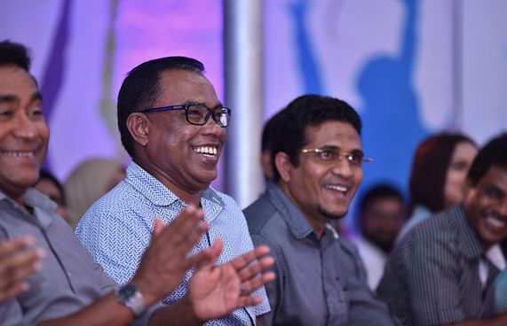 "ރިޔާސީ ޓިކެޓް ދޭނެ މީހެއް އިދިކޮޅަކަށް ނޭނގޭނެ"