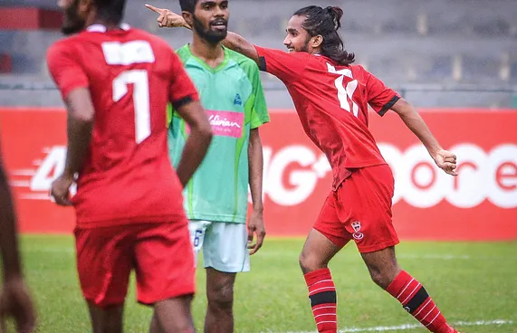 ގްރީން ސްޓްރީޓްސް ބަލިކޮށް ޓީސީ އަށް ލީގުގެ ދެ ވަނަ