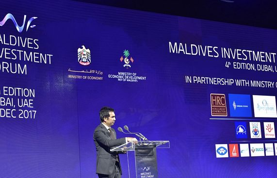 މުނިފޫހިފިލުވުމުގެ ދާއިރާ ބޭރުގެ ވިޔަފާރިތަކަށް މަނާ