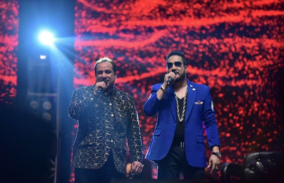 ފޯރިގަދަ ޝޯއަކުން އާ އަހަރަށް ދިވެހިން ހެއްވާލައިފި