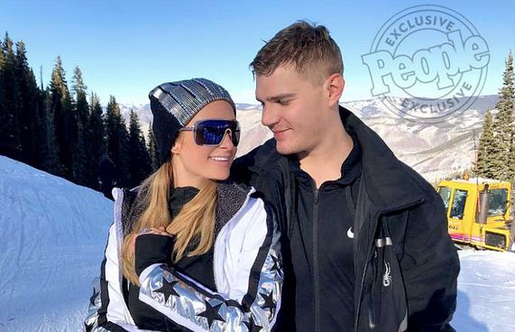 ޕެރިސް ހިލްޓަންގެ އެންގޭޖްމަންޓް އިއުލާންކޮށްފި