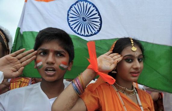 ސިނަމާތަކުގައި ގައުމީ ސަލާމް ކުޅުން މިހާރު މަޖްބޫރެއް ނޫން