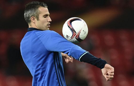 ވެން ޕާސީ 14 އަހަރަށް ފަހު ފެޔަނޫޑަށް