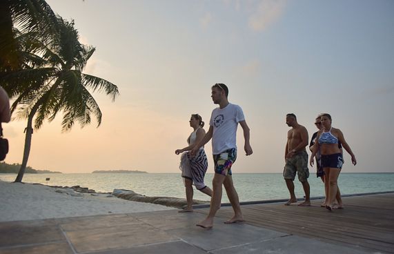 ގާސިމްގެ ބައެއް ރިސޯޓުތަކުން ބަނގުރާ ހުސްވާން ފަށައިފި